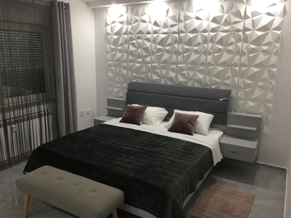 Apartman Sonas 2 With Free Private Parking Karlovac Exteriér fotografie
